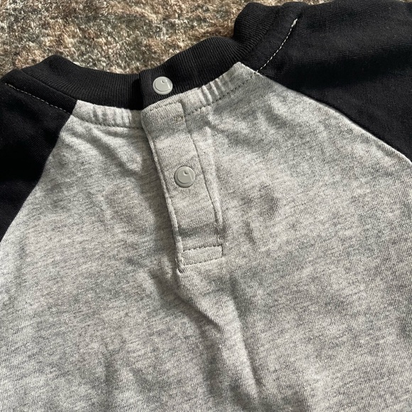 NWOT Carhartt Baby onesie - Picture 7 of 8